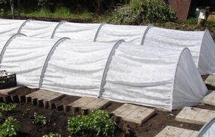 Парник з агроволокна фірми Agreen щільність 42, 8 м 871592591 фото